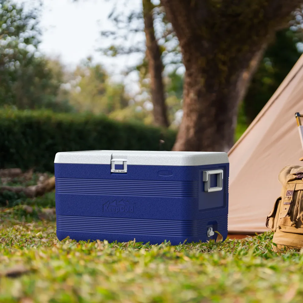 Duramax Deluxe Icebox 70 с PU изолация и странични дръжки, син