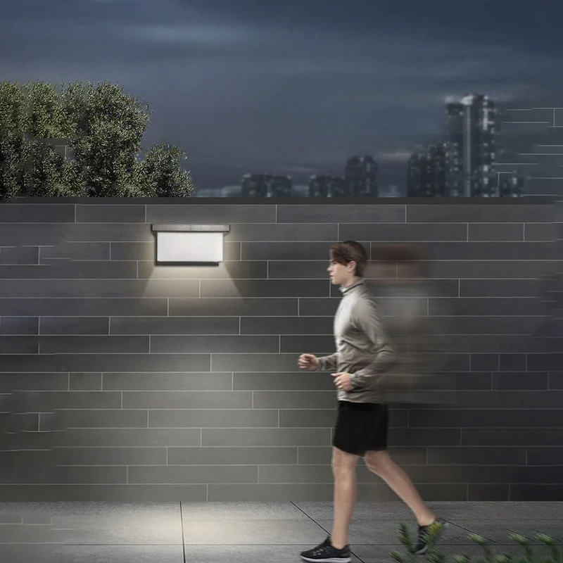 Соларна стенна лампа със студено бяло LED осветление | LumenLeaf