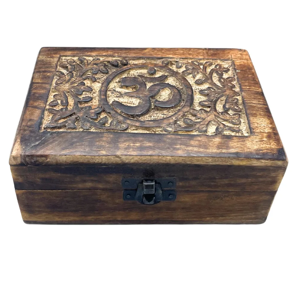 Дървена кутия за спомени средна Ом 15x10x6cm