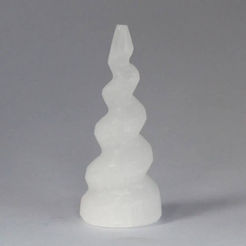 Селенитова кула спирален рог на еднорог 10 cm
