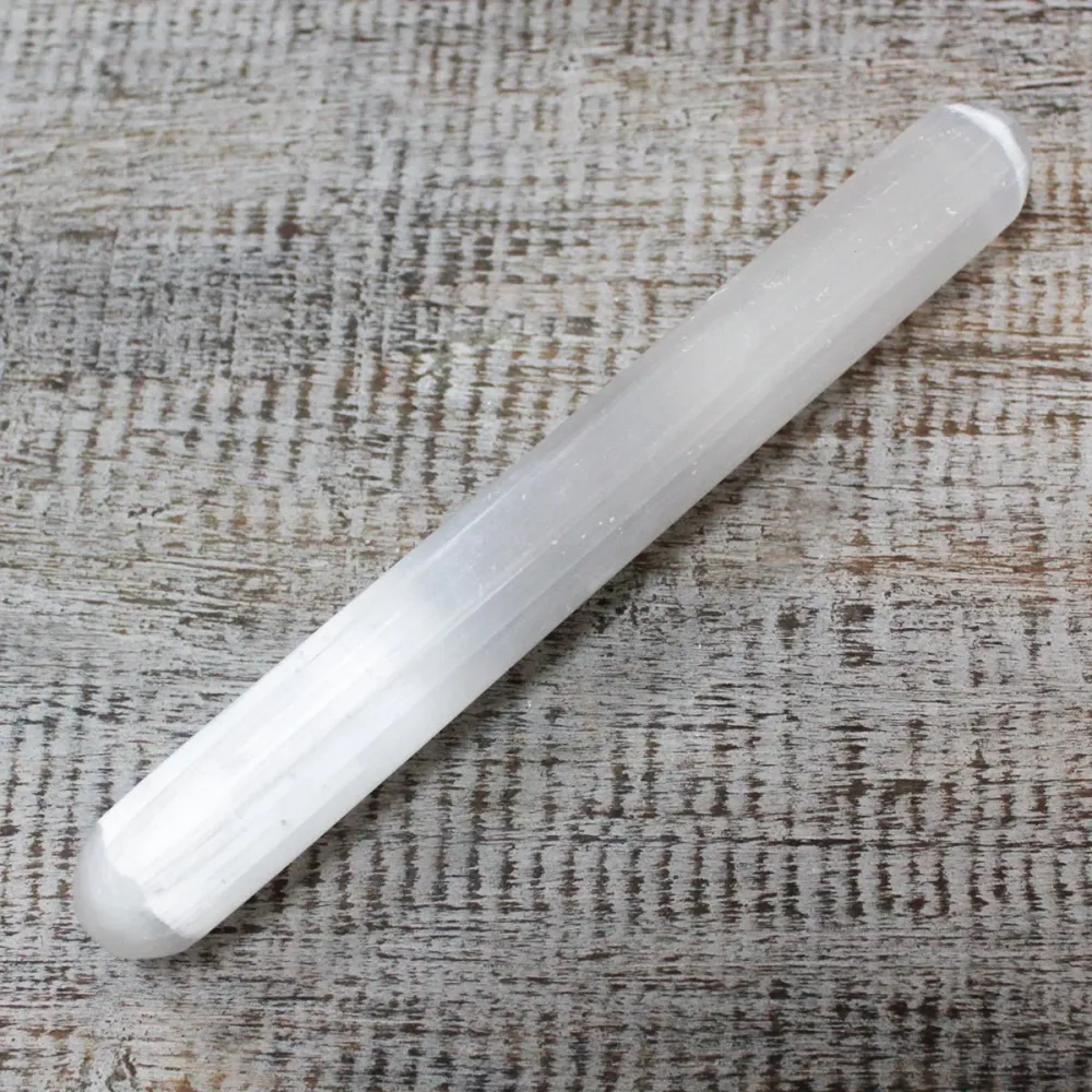 Кристална пръчка от селенит с заоблени краища 16 cm