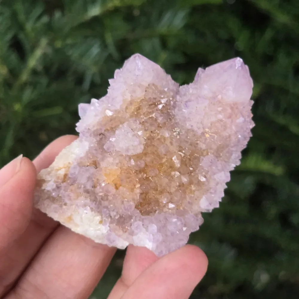 Cactus quartz cluster / Люляк аметист кварцов дух модел 3A