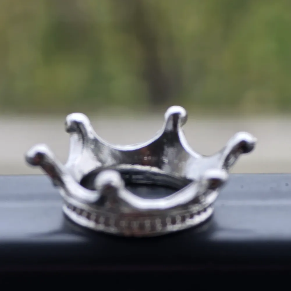 Метален държач за сфери | Crown