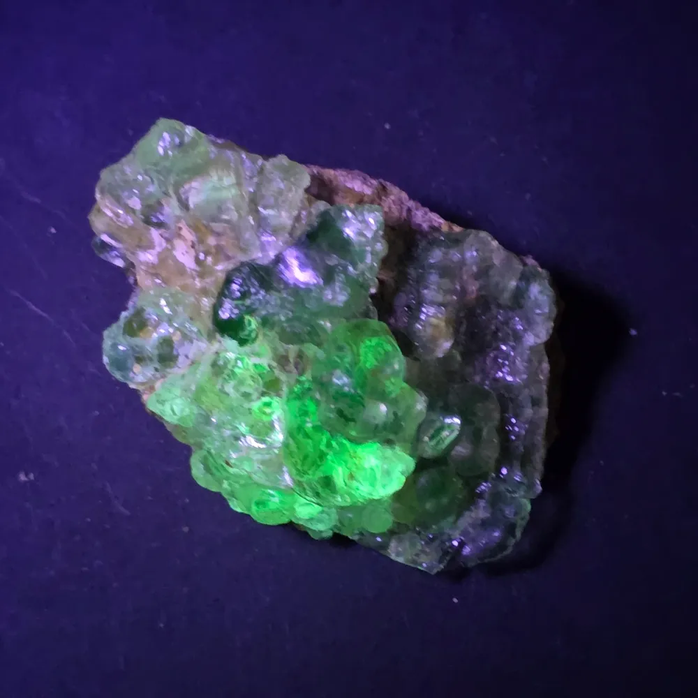 Хиалит опал (Hyalite Opal) от Мексико – естествен минерален образец | Модел 3