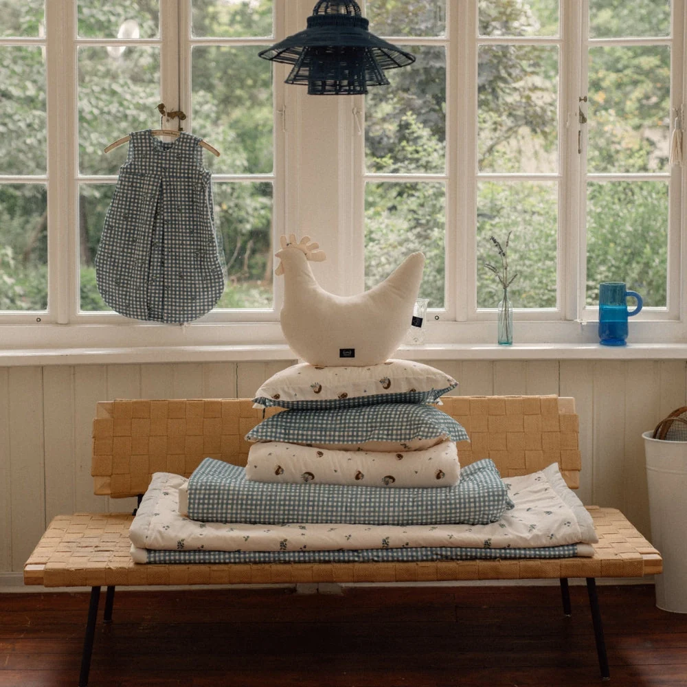 La Millou Granny Hen Cotton Feeding Cushion Country Berry