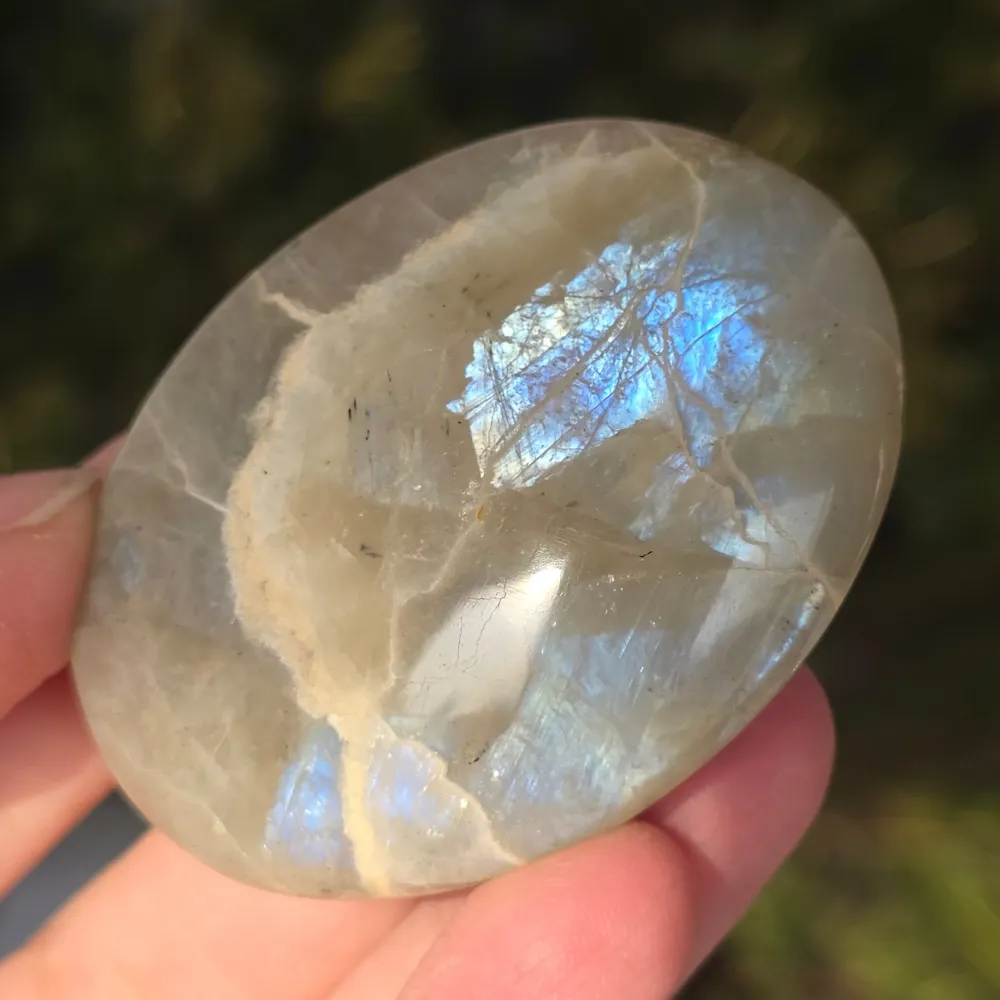 Palmstone камък на Луната с гарниерит m8