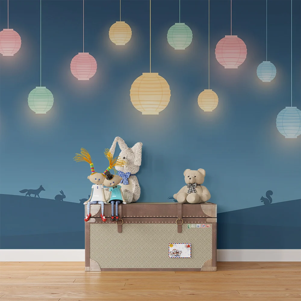 Papel de parede crianç | Coloridas lanternas e animais noturnos sob um céu estrelado