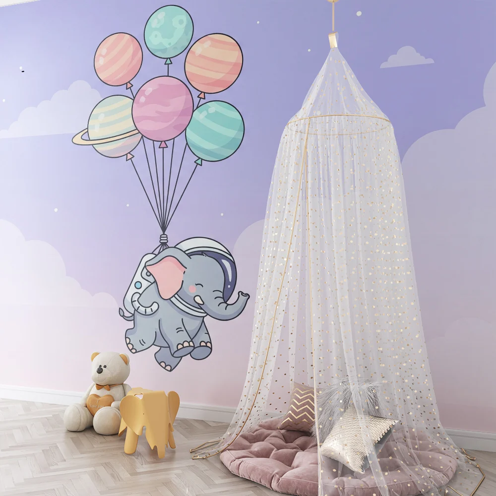 Papel de parede crianç | Elefante astronauta voando com balões coloridos