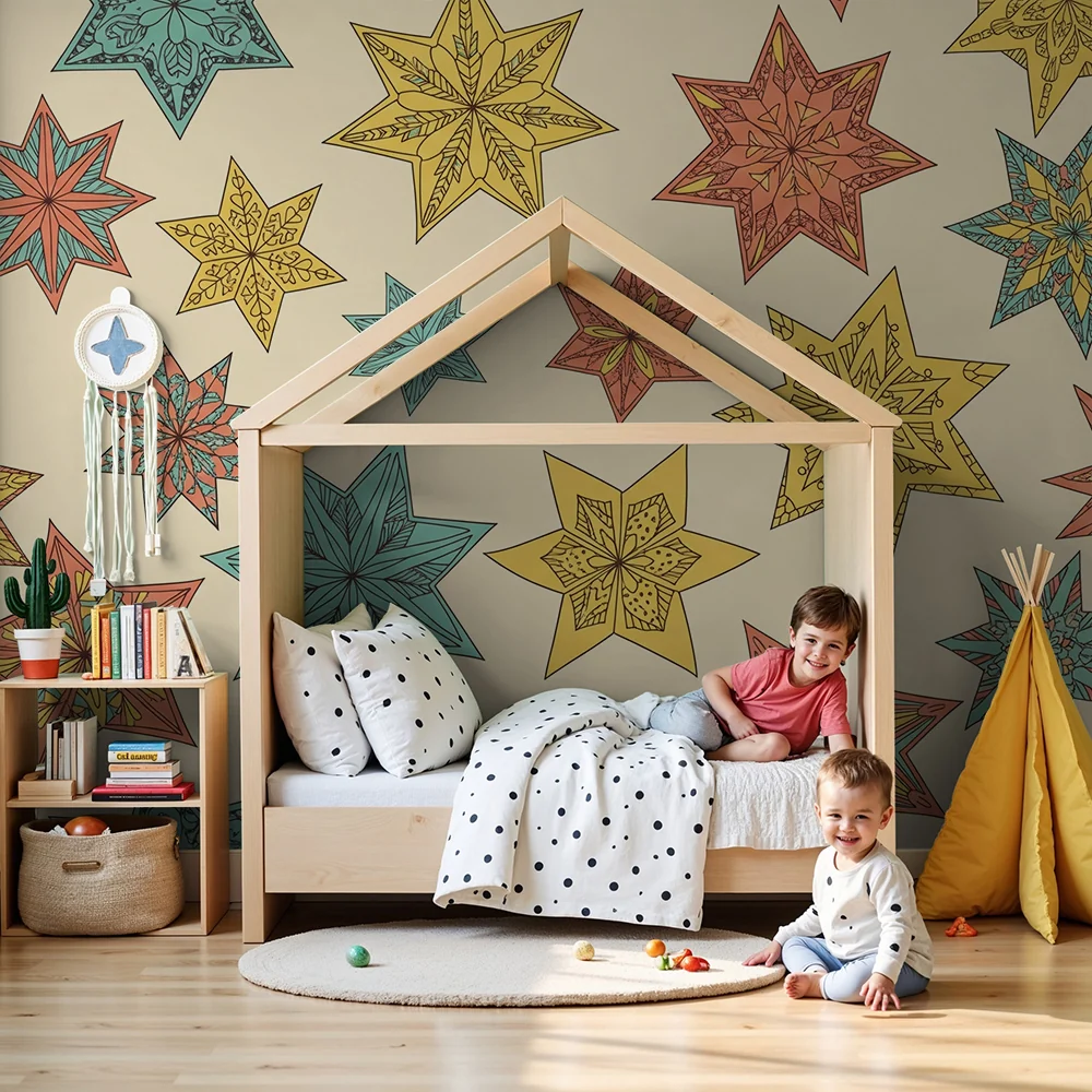 Papel de parede crianç | Estrelas coloridas e padrões geométricos em fundo creme