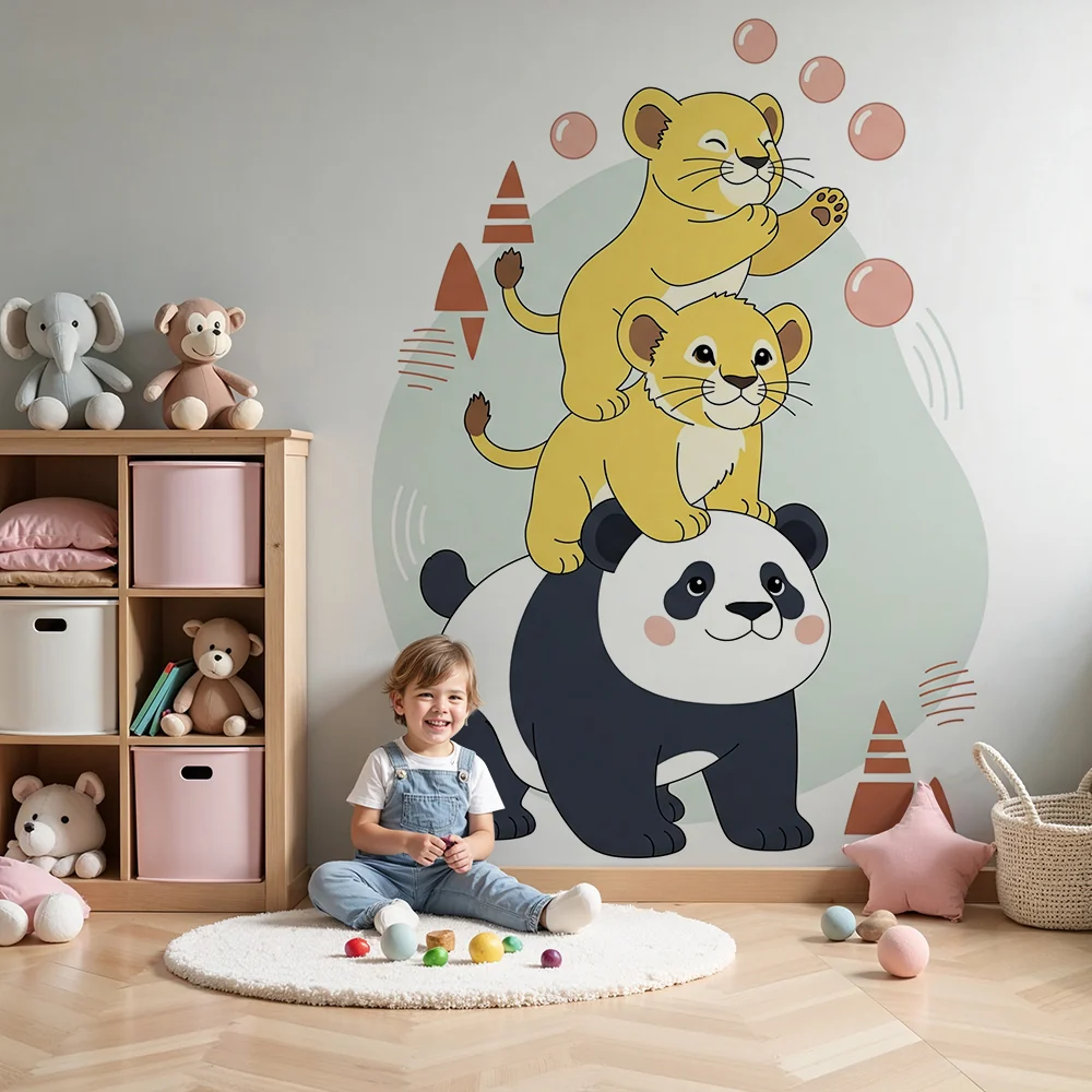 Papel de parede crianç | Fofos animais em equilíbrio com um panda e filhotes de leão