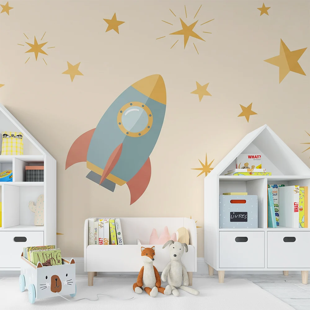 Papel de parede crianç | Foguete colorido e estrelas douradas em fundo suave