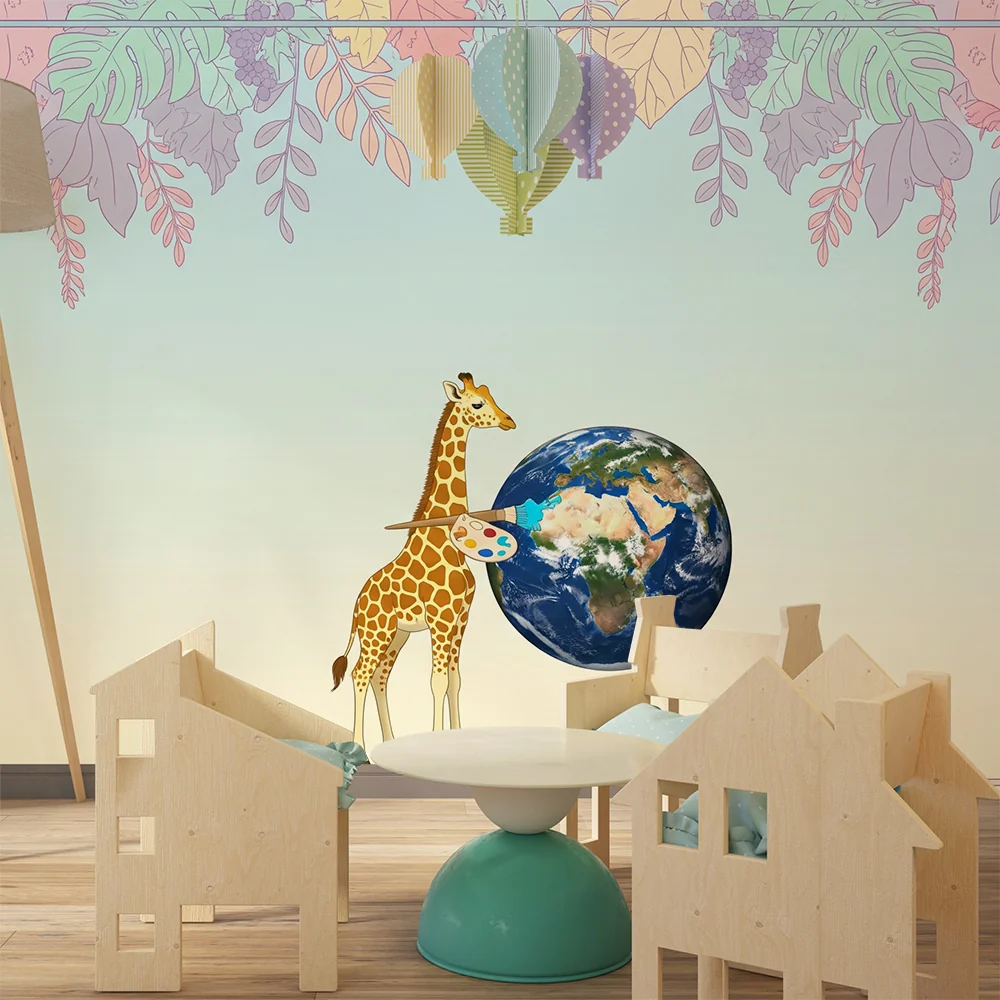 Papel de parede crianç | Girafa artista e globo terrestre em um cenário floral