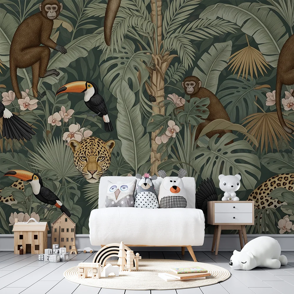 Papel de parede crianç | Luxuriante selva com macacos, tucanos e leopardos
