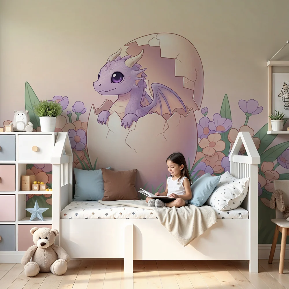 Papel de parede crianç | Pequeno dragão saindo do ovo no meio das flores