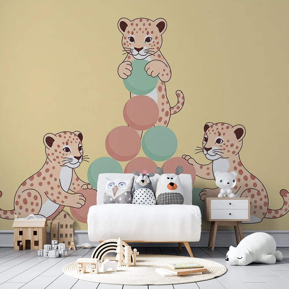 Papel de parede crianç | Pequenos leopardos brincar com bolas coloridas