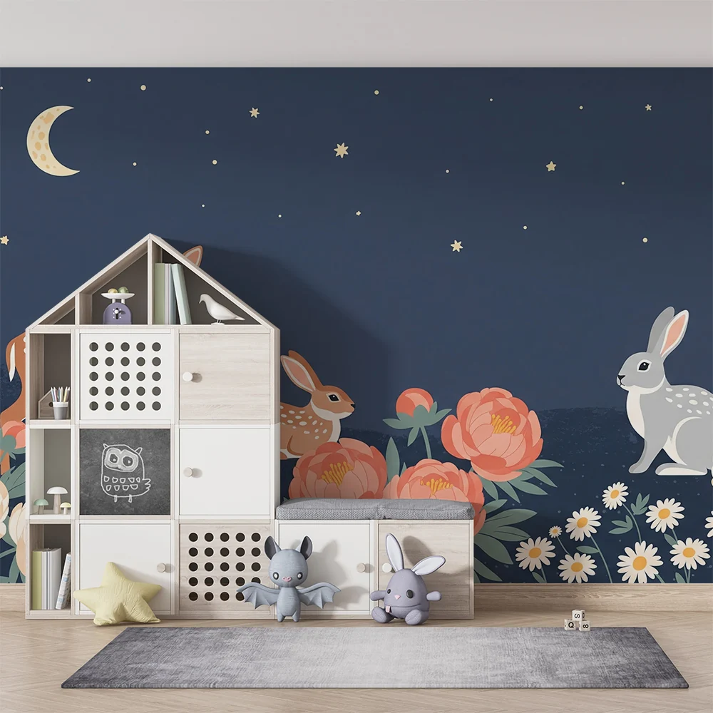 Papel de parede quarto bebê | Горски животни под звездно небе с нежни цветя