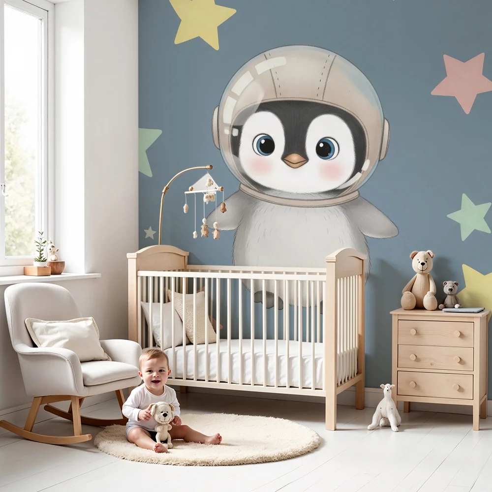 Papel de parede quarto bebê | Pequeno pinguim astronauta e estrelas coloridas