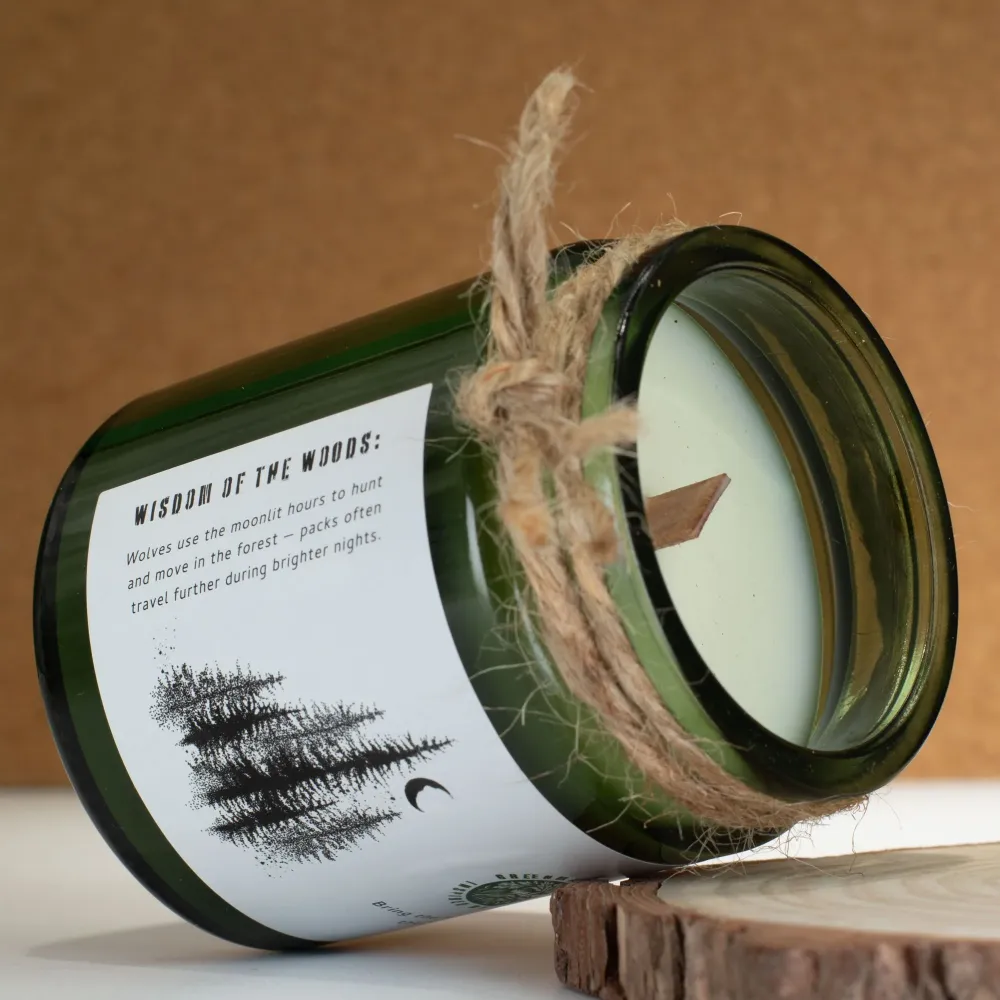 Зелен човек Woodwick соева свещ – Вълчата луна